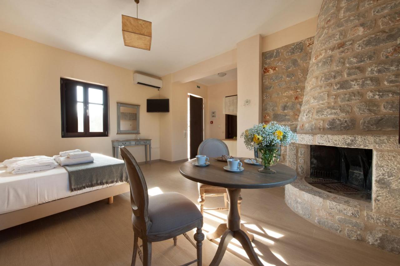 Aparthotel Kamares Villas