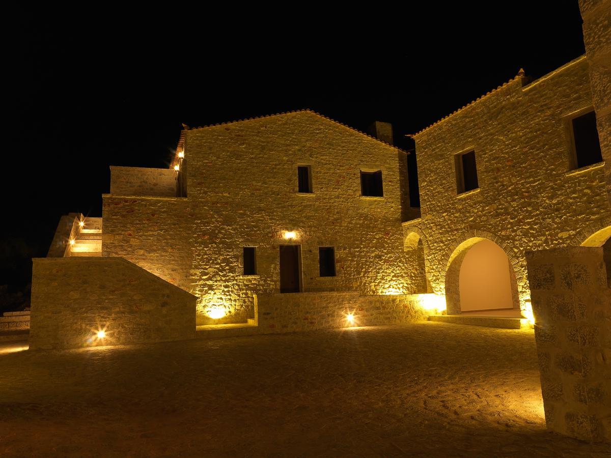 Kamares Villas Aparthotel 3*